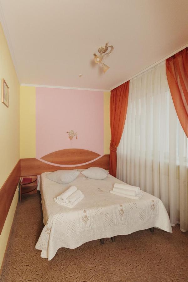 Hotel Stanislavskiy Dvir 3*